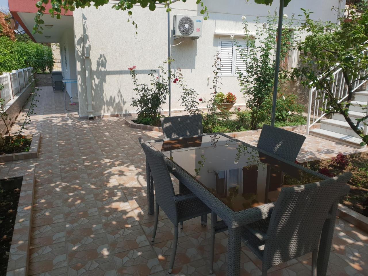 Badza Apartment Kotor Exterior foto